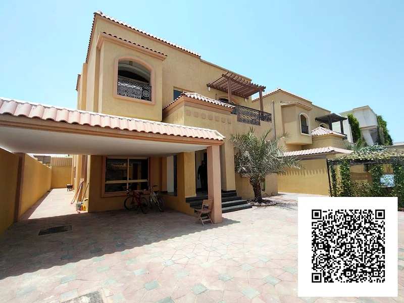 main street villa 5 bed 2 hall majlis maid room store63869813914627110