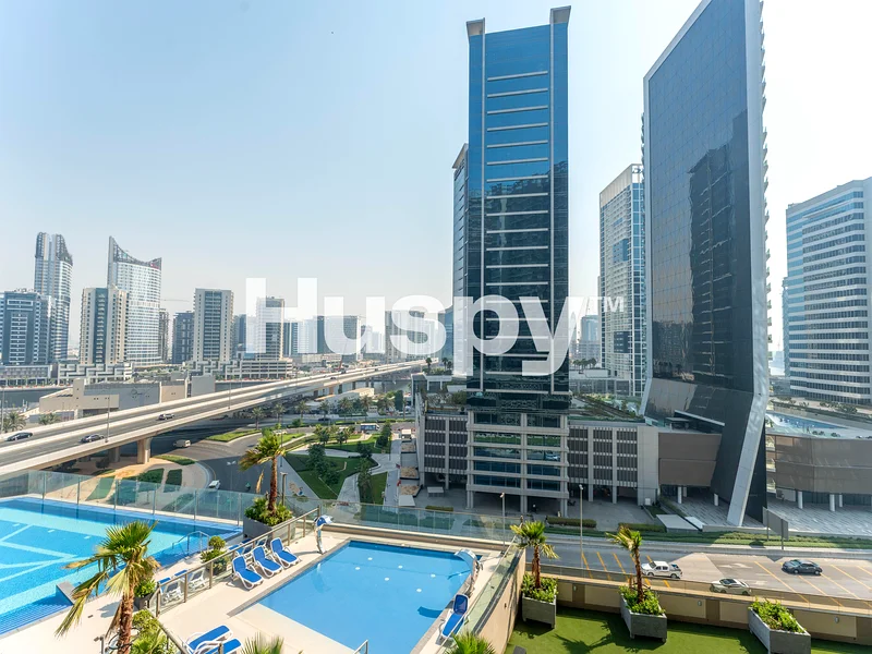 Multiple Cheques | Canal Views | Vacant63770623040387110