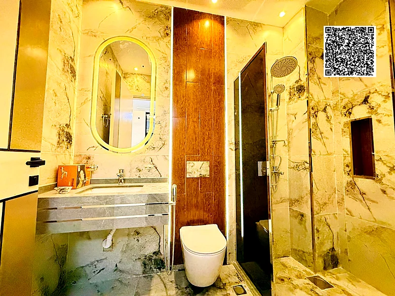 Modern villa for sale at a very good price, close to Sheikh Mohammed Bin Zayed Road. Freehold for all nationalities. Negotiable price with the possibi63891458457475112