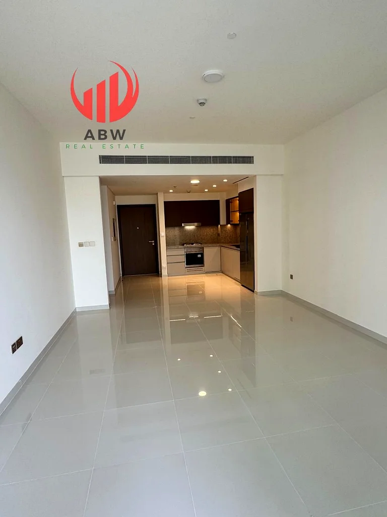 إطلالة على الشاطئ | شرفة بانورامية | طابق منخفض63734161346947110