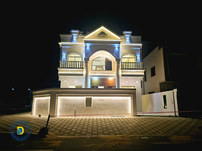For sale in Al Helio 2, a corner villa with a classic design, 5 rooms with a roof, including registration fees, bank financing, freehold63895136453379111