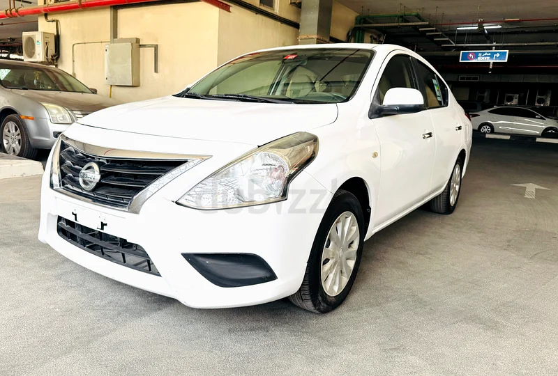 NISSAN SV 1.5CC GCC LOW KILOMETERS DRIVEN CAR FOR SALE634211446458901117