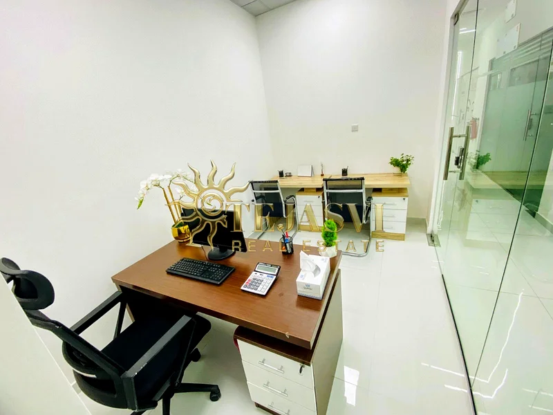 Spacious office with Bank account assistance | Free Amenities63616335424643111