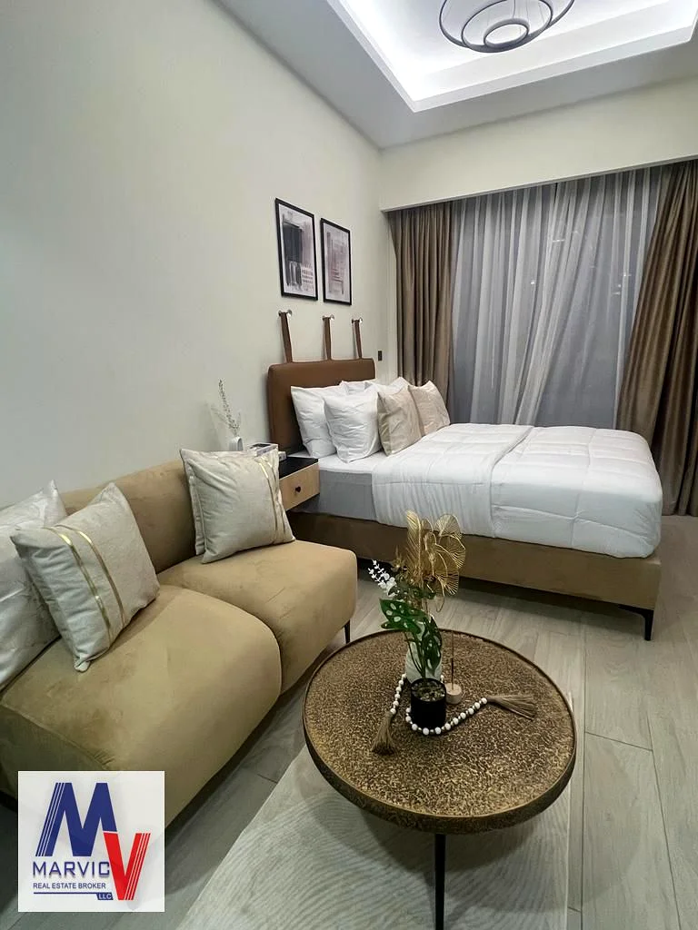 موقع متميز / طابق منخفض / شاغر عند النقل63975642586753113