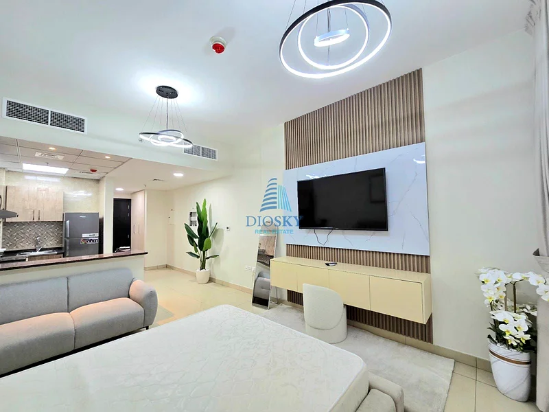 Fully Furnished | Viewing Anytime| Luxury | Vacant63778351027970111