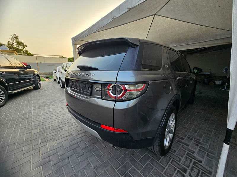 2016 Land Rover Discovery Sport Si4 4WD in perfect condition Gcc Specification63406541364097114