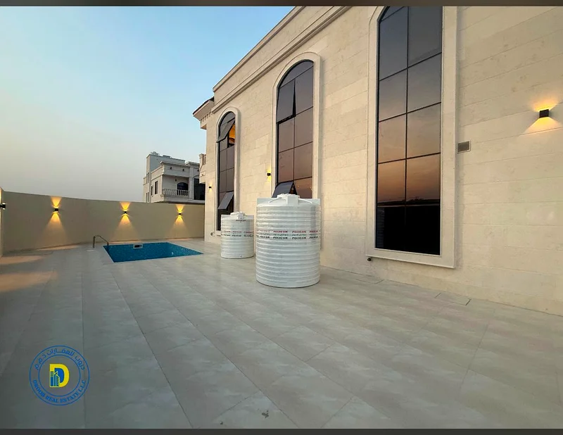 For sale, a 5-room corner villa with pool, including reg fees, spacious areas in Al-Helio 2 , super deluxe finishing, freehold and bank financing63895953732097114