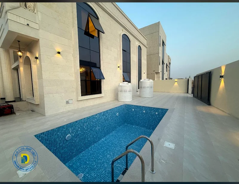 For sale, a 5-room corner villa with pool, including reg fees, spacious areas in Al-Helio 2 , super deluxe finishing, freehold and bank financing63895953732097113