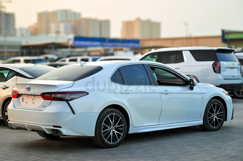 Toyota Camry SE 202363484601264258114