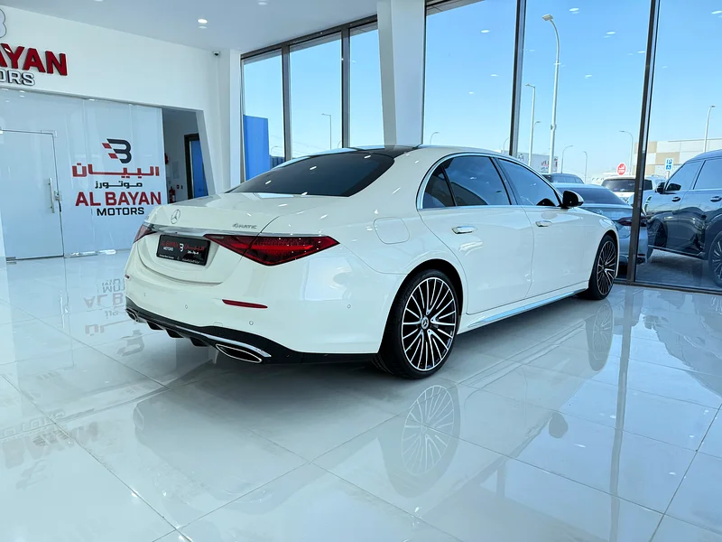 Mercedes S580 white/red, full option, 360-degree cameras, head-up display, large display, Gulf model, 202363412127046657113