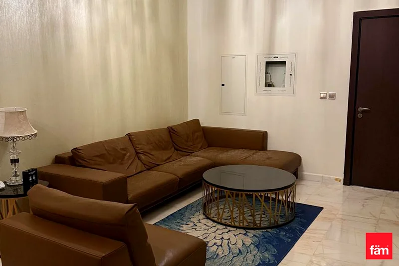 مُلكية فاخرة / مفروشة بالكامل / تصل إلى 6 شيكات63792880975745111