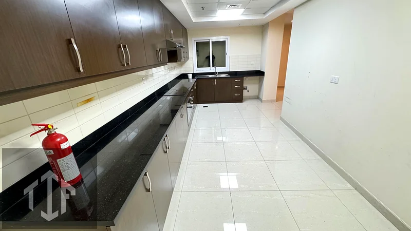 تصميم واسع | بالقرب من المترو | V | منظر لطريق الشيخ زايد | 4CHQS63745935217411113