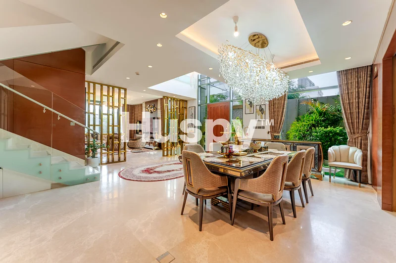 Vacant  | Private Pool | Corner Plot64014406727169113