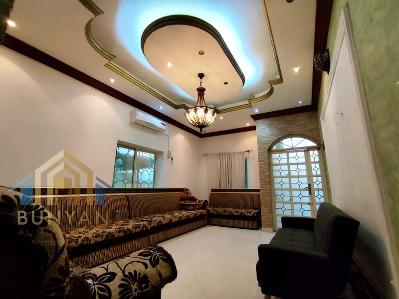 A spacious and practical layout ideal for families.  Located near schools, shops, and hospitals, of63722901641986114