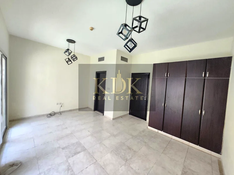 2 غرف نوم + خادمة/حجم كبير/موقع متميز63787699263490110