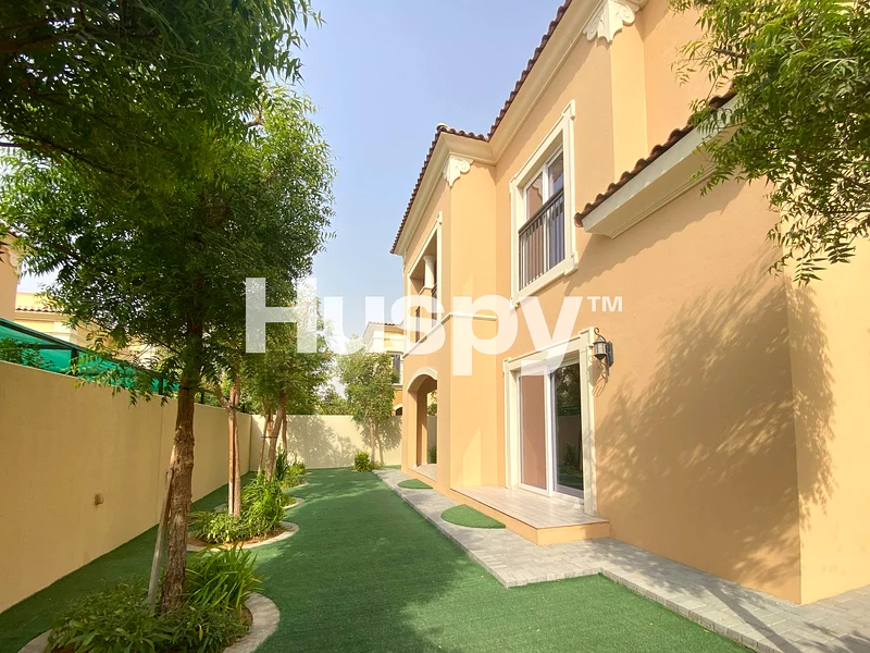 Landscaped | Close to Amenities | Large Plot63735585047554110