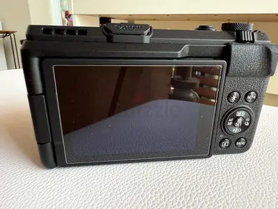 Canon PowerShot V1 Camera, Black