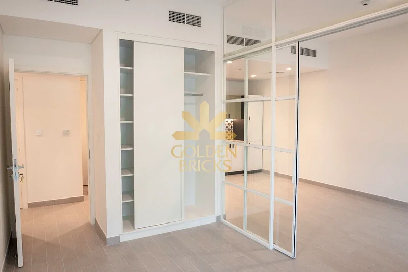 Stylish 2BR with Pool View | Vacant Now63754035381762111