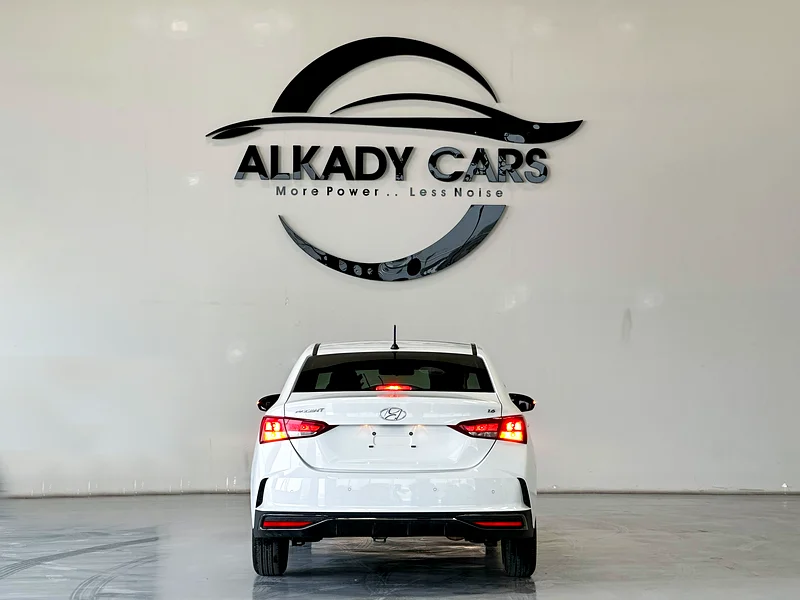 HYUNDAI ACCENT SMART 1.6L 2023 MODEL GCC SPECS63406914322817113