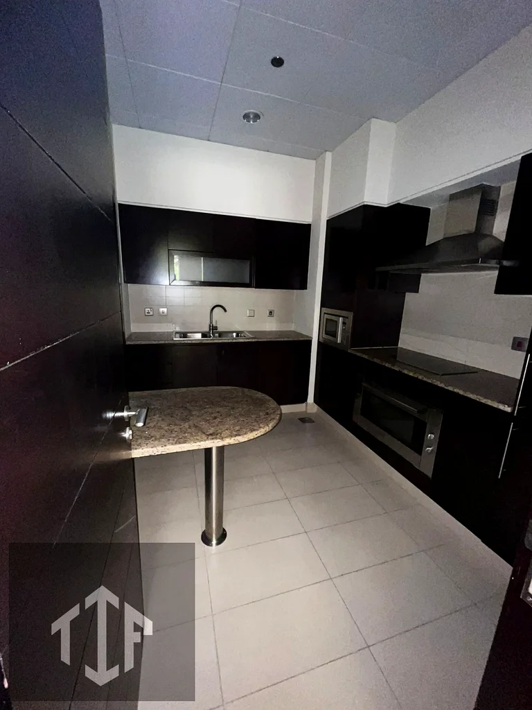 Spacious Layout -Private beach Access +Sea view63805480447617110