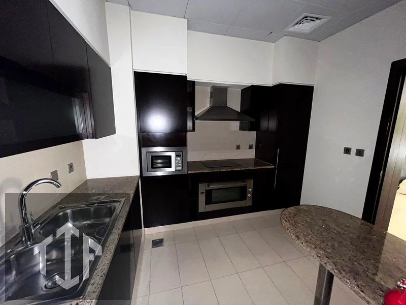 Spacious Layout -Private beach Access +Sea view63805480447617112