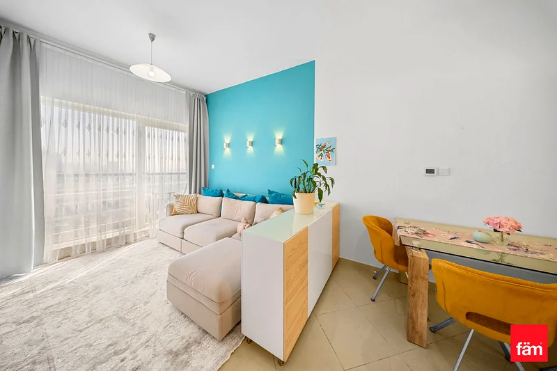 CHILLER FREE | UPGRADED | FURNISHED | BALCONY63748867568642110