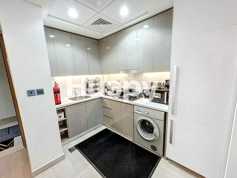 Furnished | Boulevard View | High Floor63976249653507114