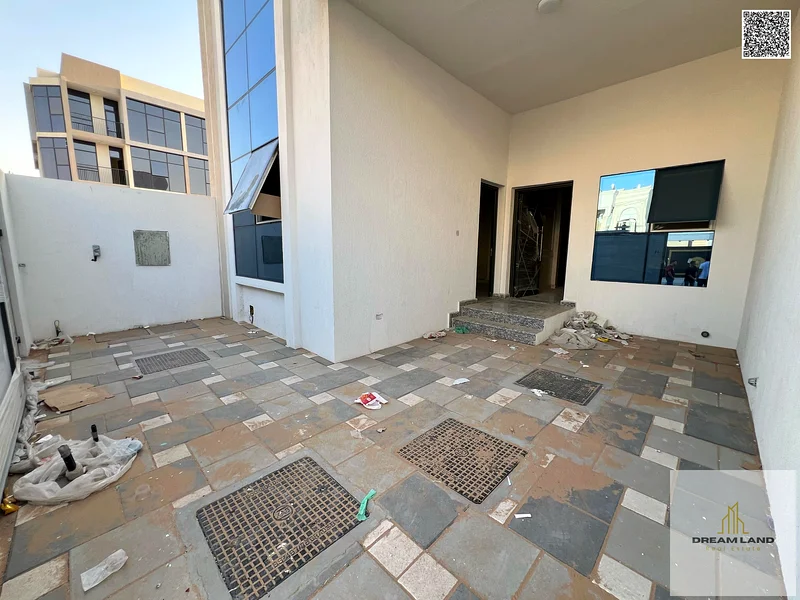For freehold ownership, bank financing or cash, in Ajman, a luxurious first-inhabitant townhouse in Al Helio, 2 floors and a roof, 3 master bedrooms,63895136444801111