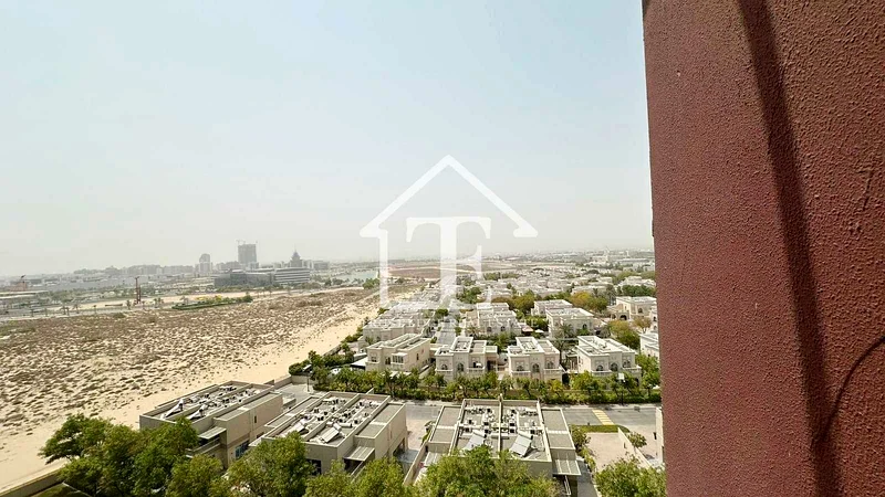مطبخ شبه مغلق | موقع ممتاز | مشرق وواسع | شاغر63747629715842114
