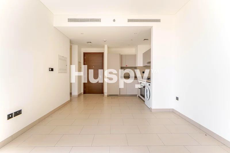 Vacant | Community View | Low Floor64016940425602111