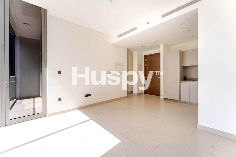 Vacant | Community View | Low Floor64016940425602112