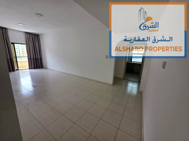 غرف وصالة مع شرفة، أكبر مساحة في عجمان، الرشيدية 2، شقة مجددة بالكامل وواسعة63721432274561111