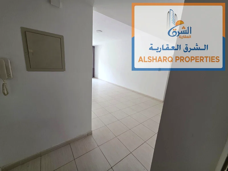 غرف وصالة مع شرفة، أكبر مساحة في عجمان، الرشيدية 2، شقة مجددة بالكامل وواسعة63721432274561112