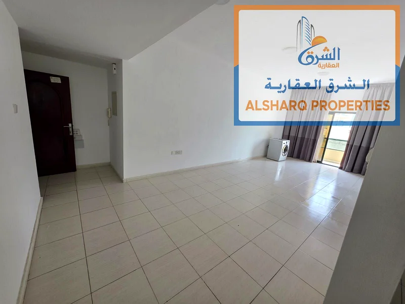 غرف وصالة مع شرفة، أكبر مساحة في عجمان، الرشيدية 2، شقة مجددة بالكامل وواسعة63721432274561110