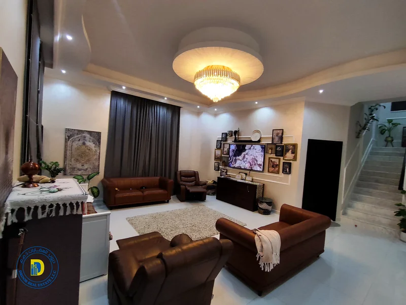 For sale, a 5-room corner villa, including electricity, water and AC, in the Al-Helio 2 area, super deluxe finishing, freehold and bank financing63895953744131114