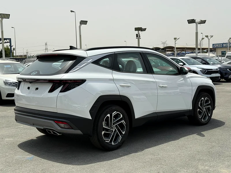 Hyundai Tucson full option63406909600769113