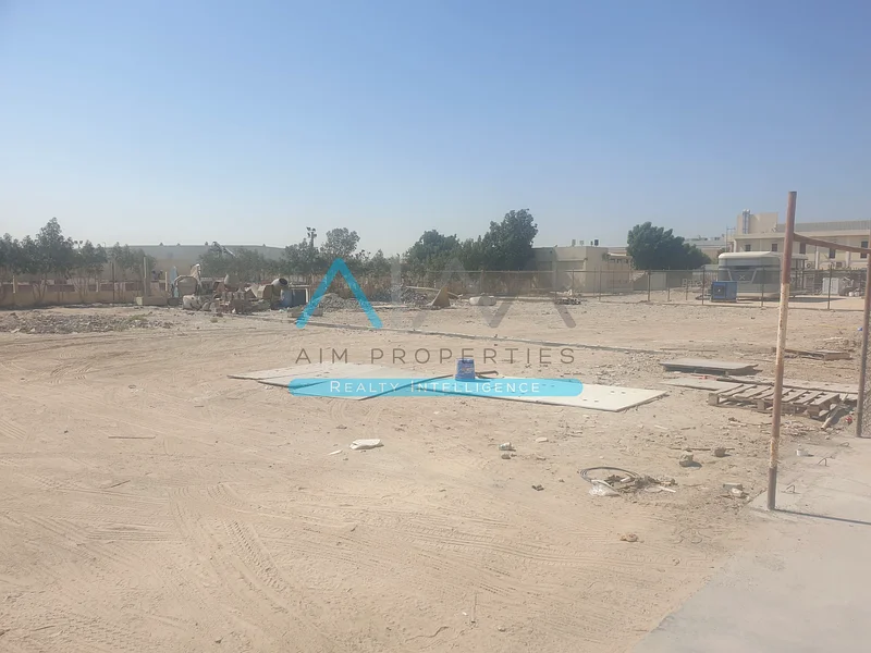 100000SQ.FT FENCING LAND FOR RENT FOR CAR PARKING63615872866178112