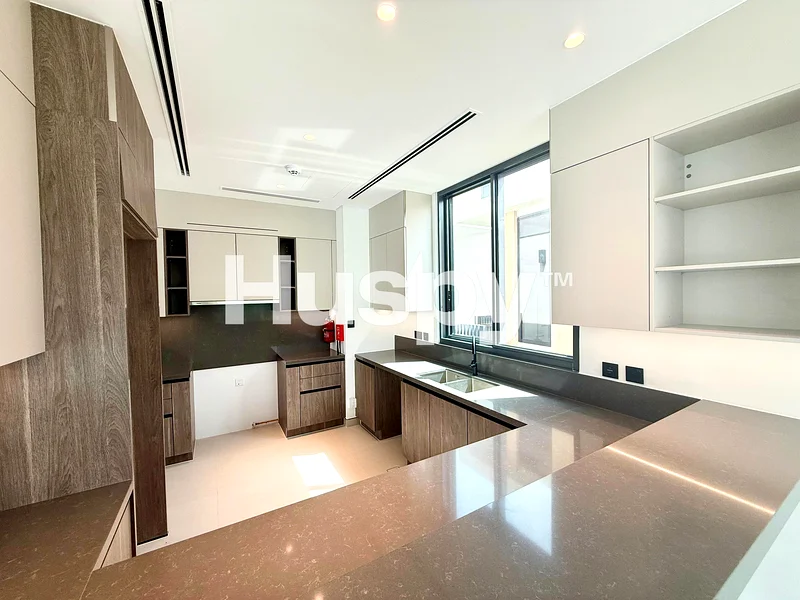 Private Pool | Park Facing | 4 Cheques63735490786307113
