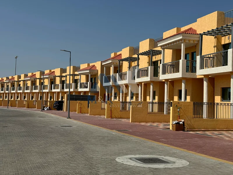 3 غرف نوم مع غرفة خادمة / صالة رياضية - مسبح / مجتمع سكني63918553910787110