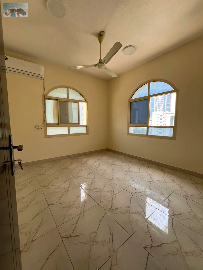 A distinctive apartment for rent in Al Rashidiya 3, a vital location ideal for families, close to services and main roads, at an attractive price and63721700964611112