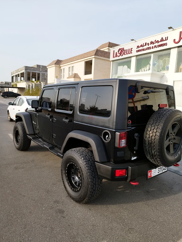 جيب رانجلر غير محدود 2015 معدل للخليج بحالة ممتازة63489878250115113