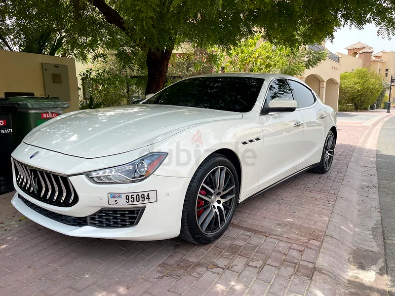 مازيراتي غيбли SQ4 - تقودها امرأة63491014251906114