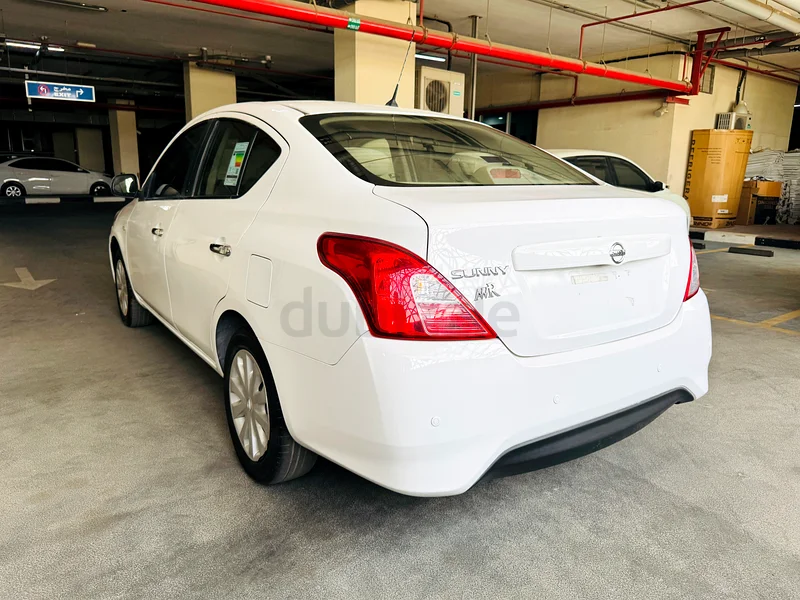 NISSAN SV 1.5CC GCC LOW KILOMETERS DRIVEN CAR FOR SALE63421144645890114
