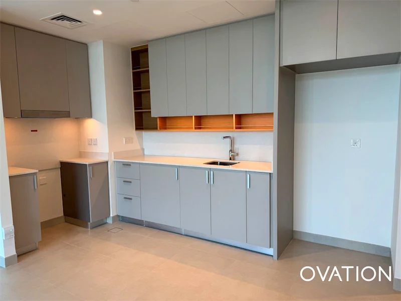 Elegant 2BR | Spectacular Creek Views | Vacant & Ready64026368499841113