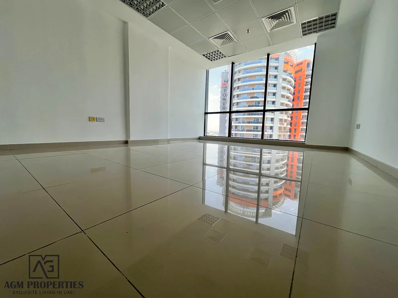 صفقة استثمارية بعائد 10+ على الاستثمار مع موقف للسيارات63824899603843112