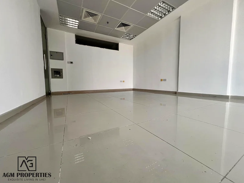 صفقة استثمارية بعائد 10+ على الاستثمار مع موقف للسيارات63824899603843111