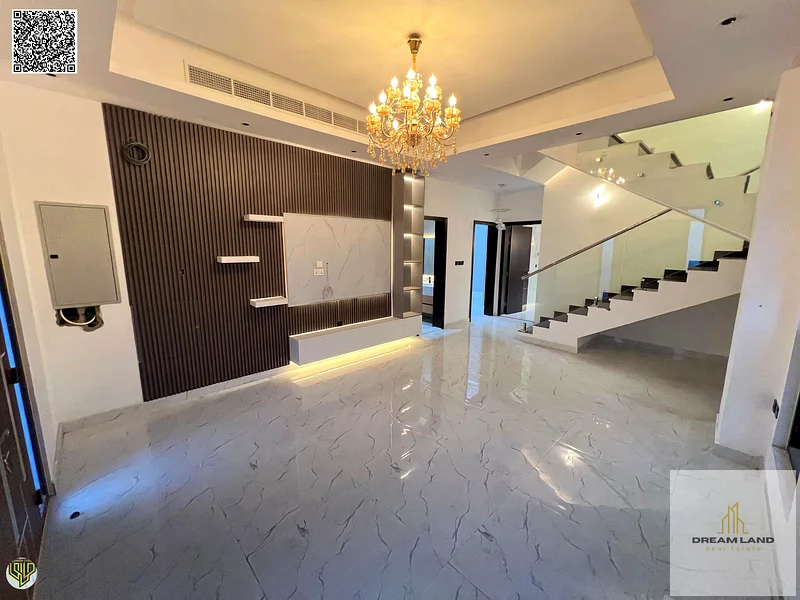For sale, a 6-room villa with a roof, including registration fees, electricity, water, and AC, in the Al Helio 2 area, super deluxe finishing, freehol63895953870850111