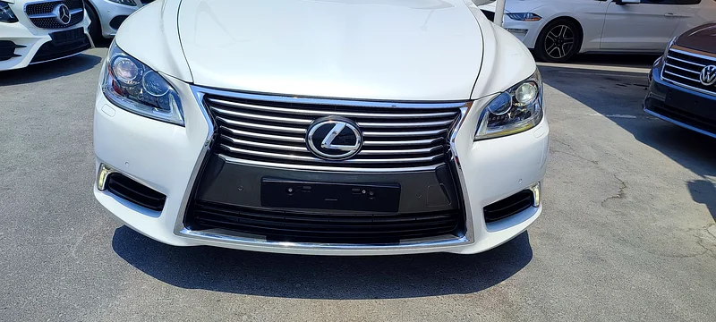 Gulf Lexus LS460 2014, agency paint, no accidents63406917441537113