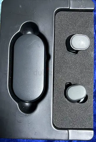 Sleek Wireless In-Ear Earphones for Sale!