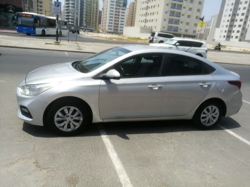 Hyundai Accent 2019 GCC SPECS LADY DRIVEN63406902105219112